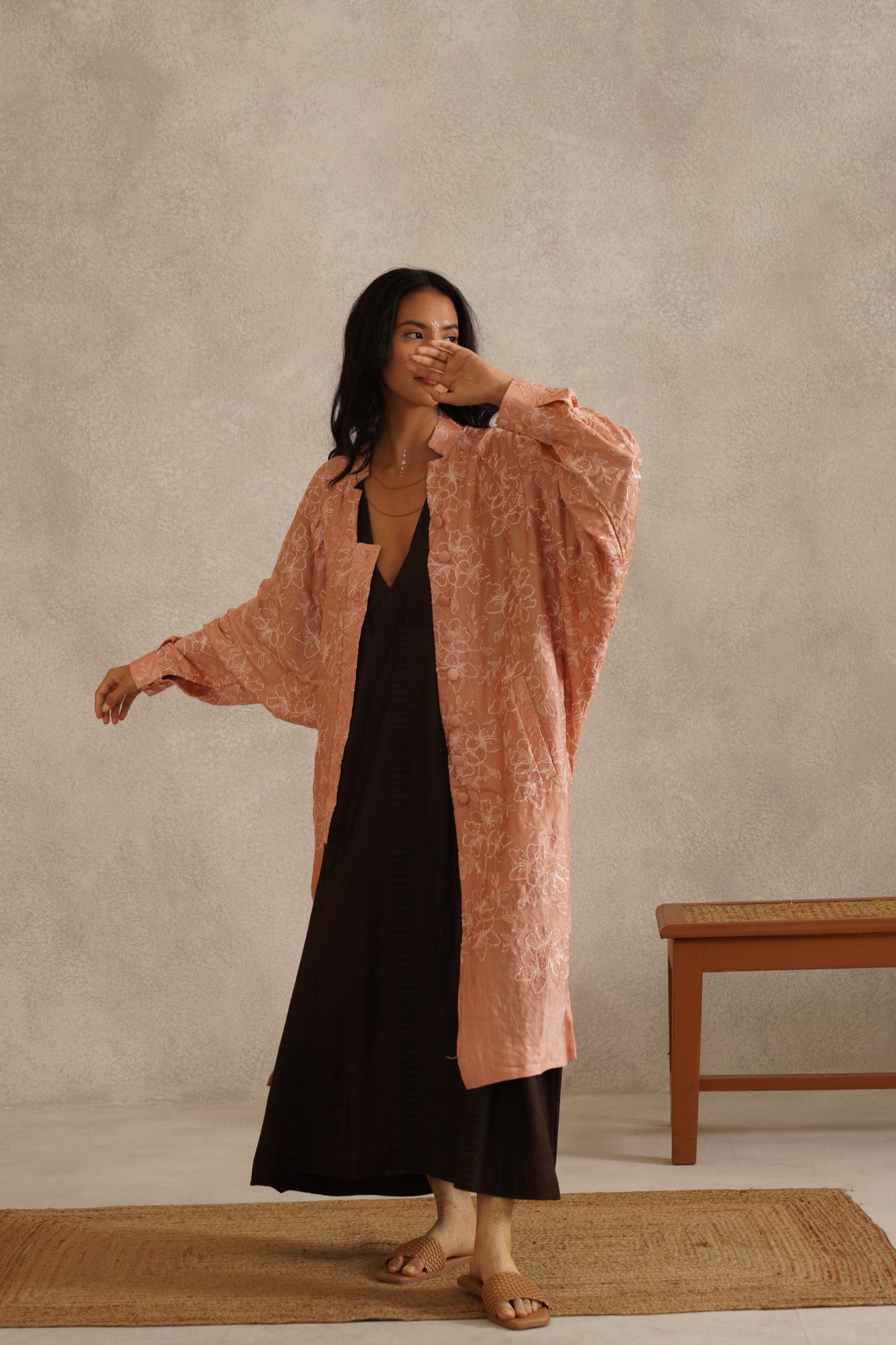 Embrace cape | Salmon Pink