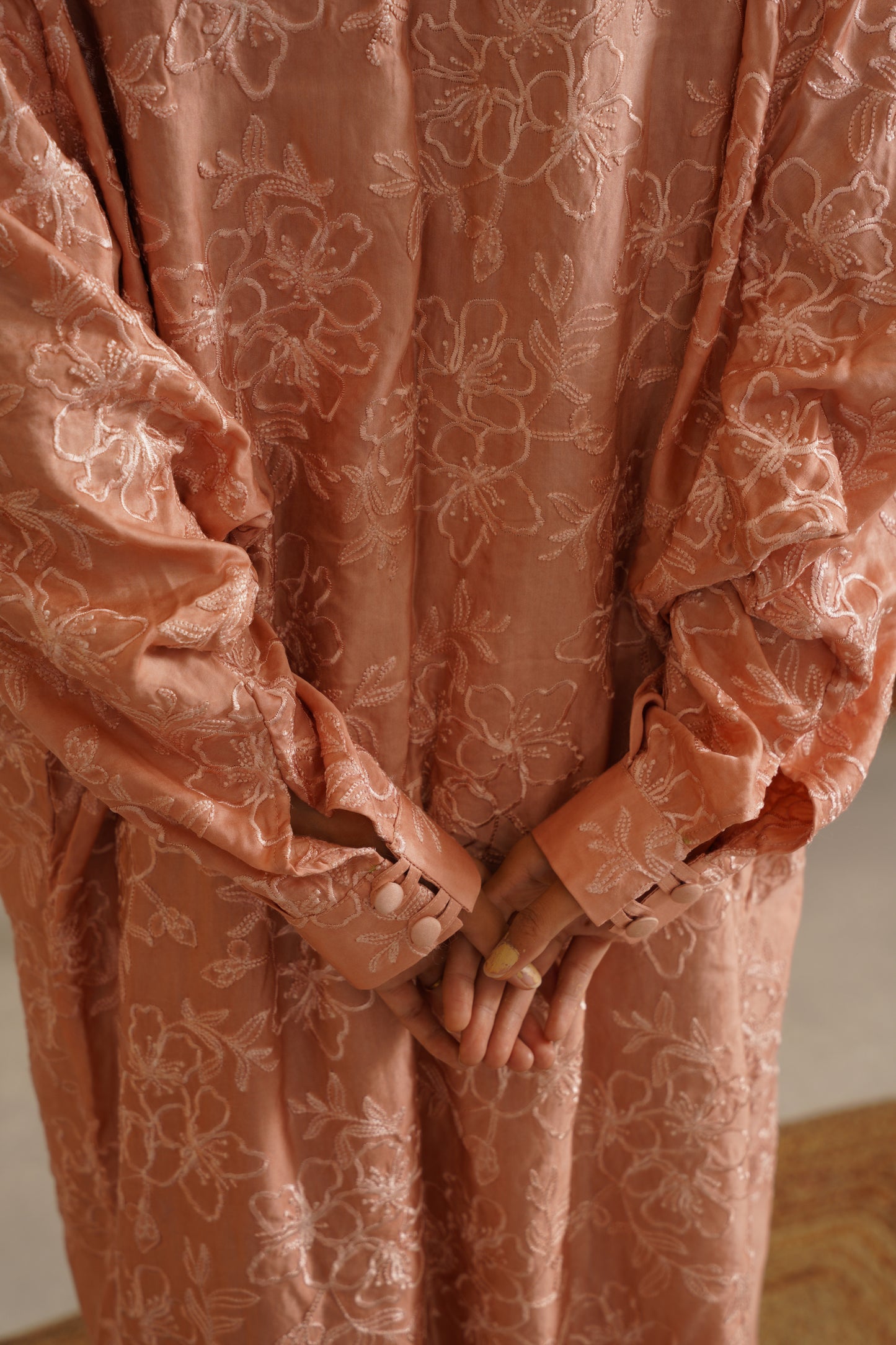 Embrace cape | Salmon Pink