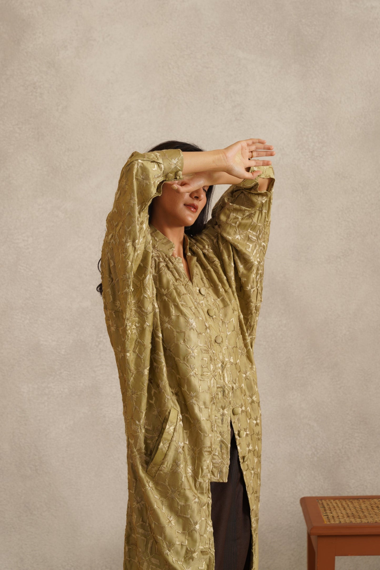 Embrace cape | Olive Green