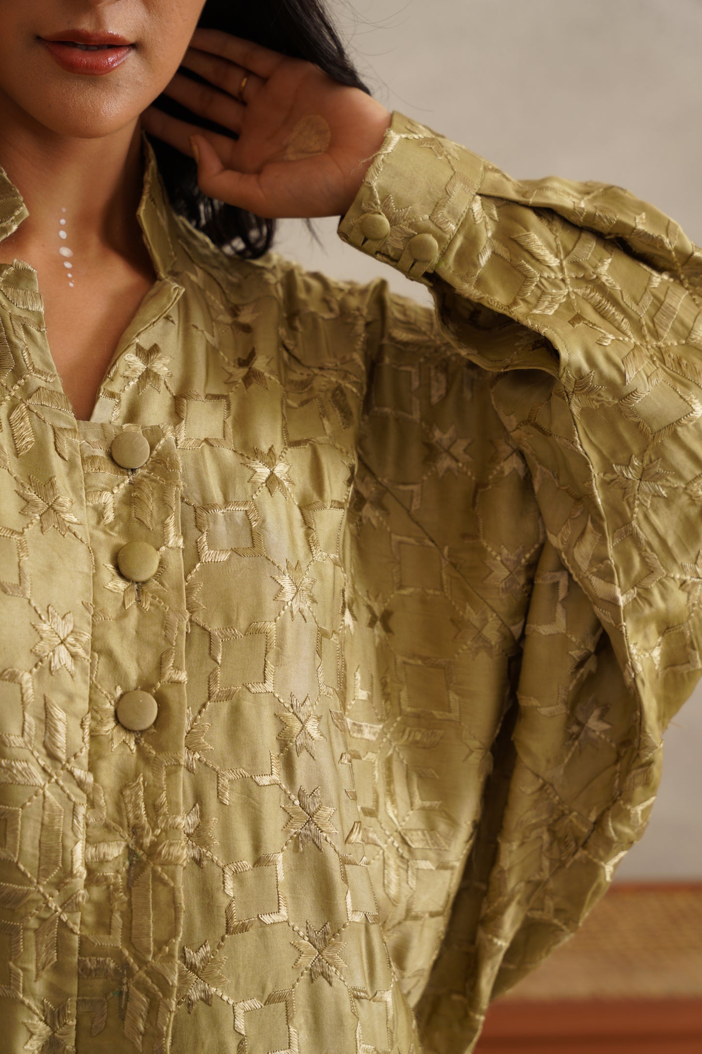 Embrace cape | Olive Green
