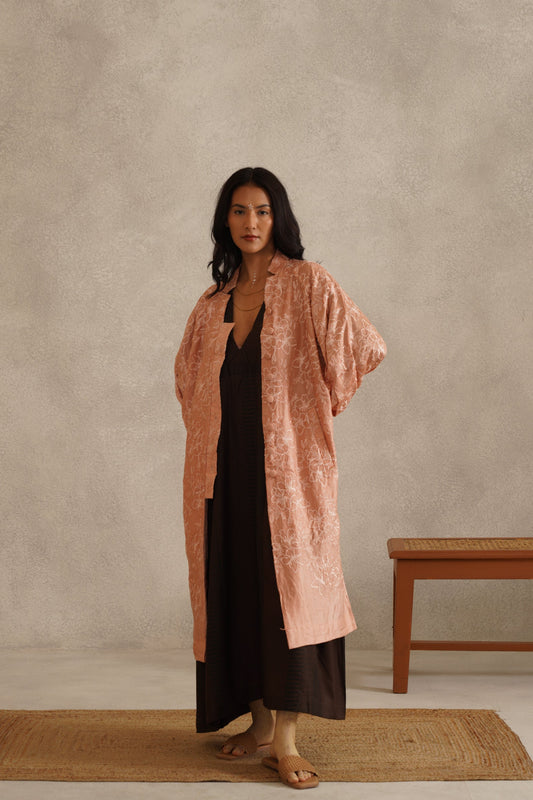 Embrace cape | Salmon Pink
