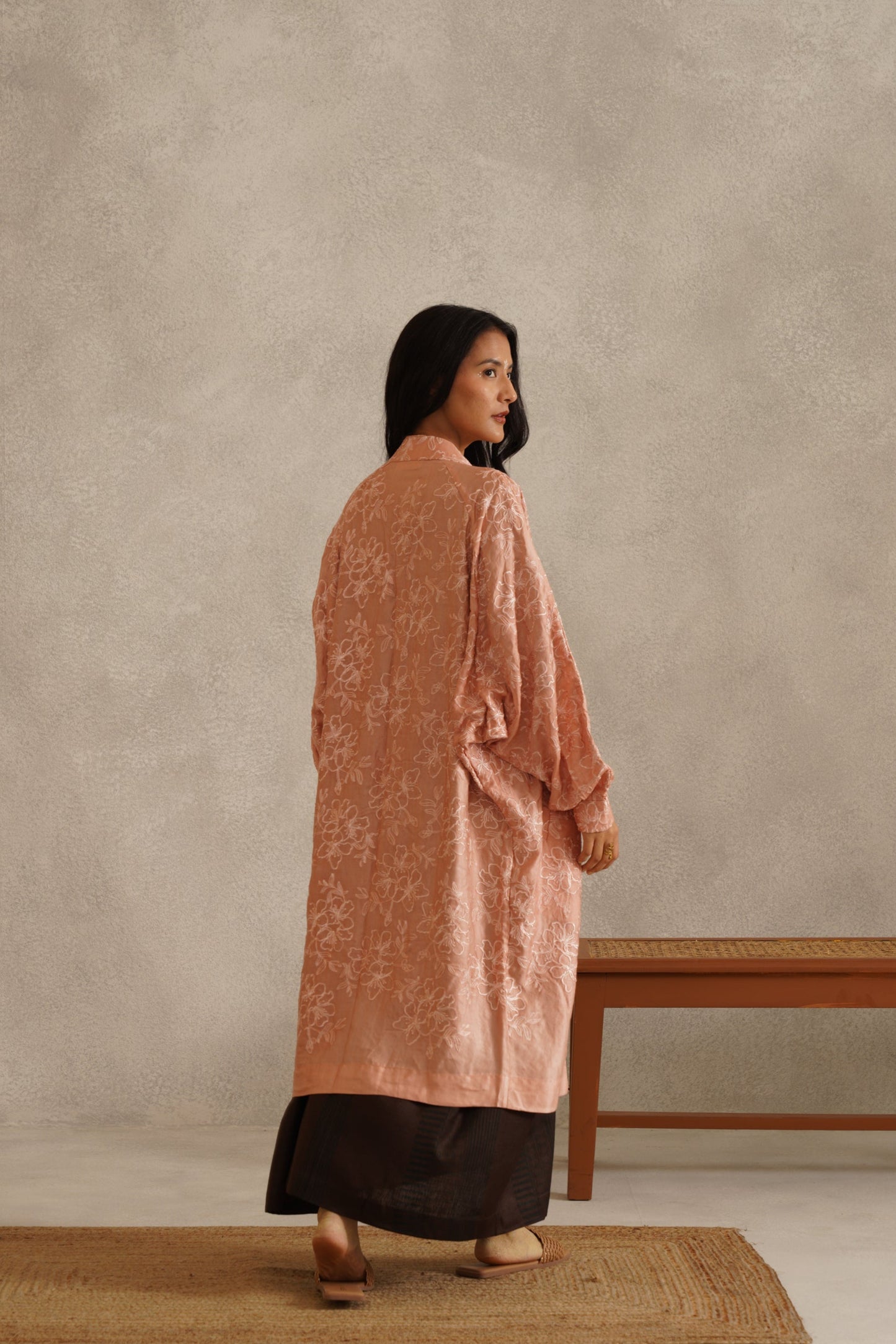 Embrace cape | Salmon Pink
